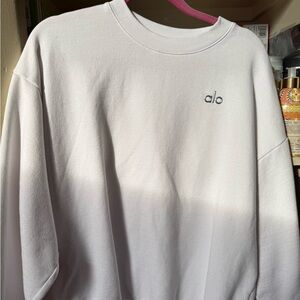 ALO Yoga Woman’s White Crewneck